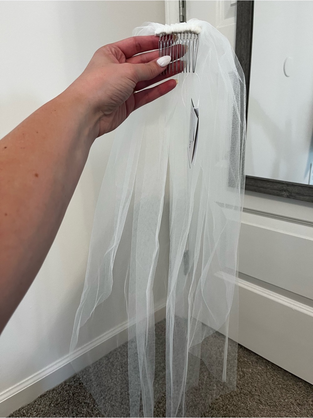 David's Bridal White Bridal Veil Comb